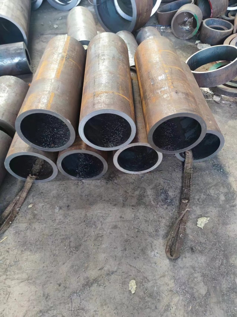 汝阳汝阳汝阳12Cr1MovG无缝钢管切割